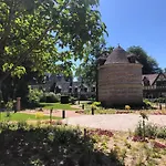 Chateau De Saint-Clair
